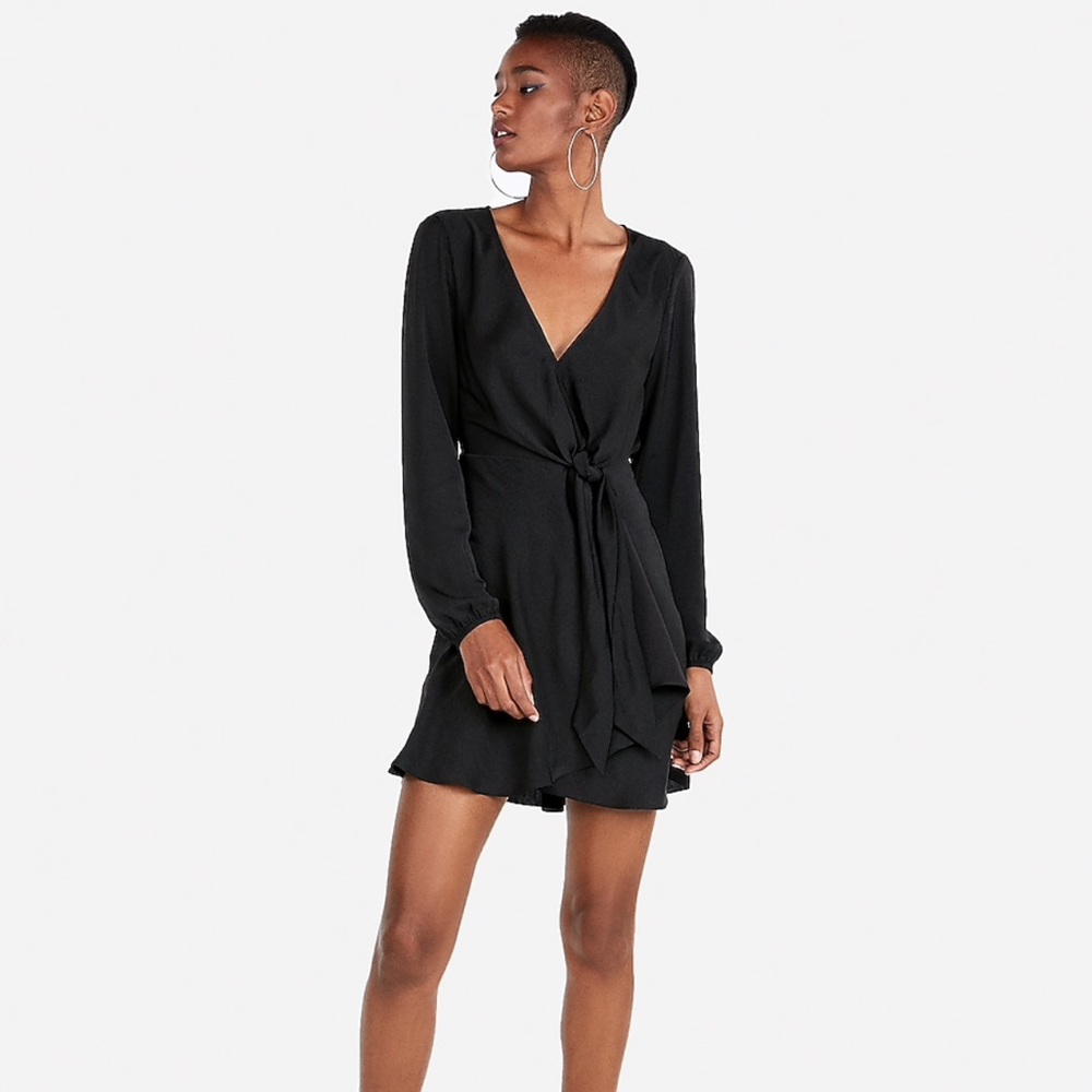 Knoted V-neck Mini Dress